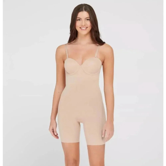 Spanx Flawless Finish Strapless Cupped Midthigh Bodysuit Neutral Size M - Picture 1 of 7
